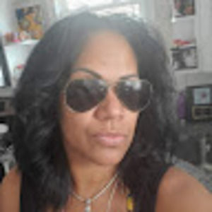 Meet your Posher, Julissa